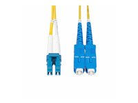 StarTech.com 7m (23ft) LC to SC (UPC) OS2 Single Mode Duplex Fiber Optic Cable, 9/125µm, Laser Optimized, 10G, Bend Insensitive, Low Insertion Loss - LSZH Fiber Patch Cord (SMLCSC-OS2-7M) - Koblingskabel - LC/UPC-enkeltmodus (hann) til SC/UPC-enkeltmodus (hann) - 7 m - 7 m - 2 mm - fiberoptisk - dupleks - 9 / 125 micron - OS1/OS2 - halogenfri, passiv - gul SMLCSC-OS2-7M